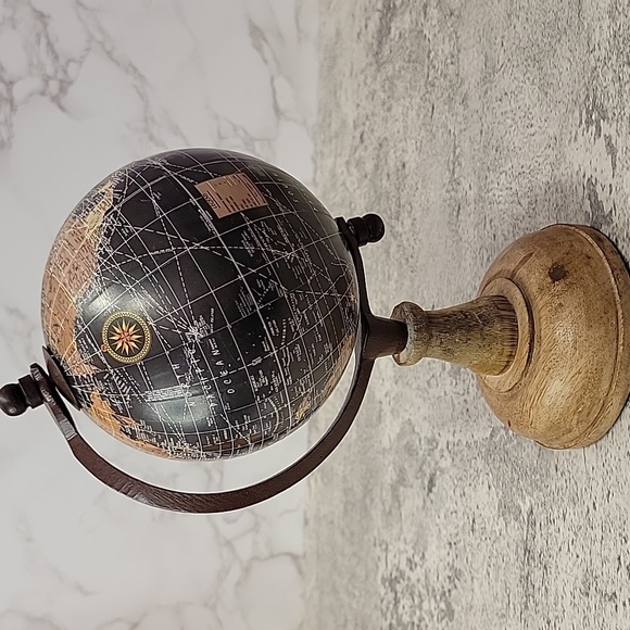 Vintage Style Black and Brown Mini Globe - Picture 3 of 6